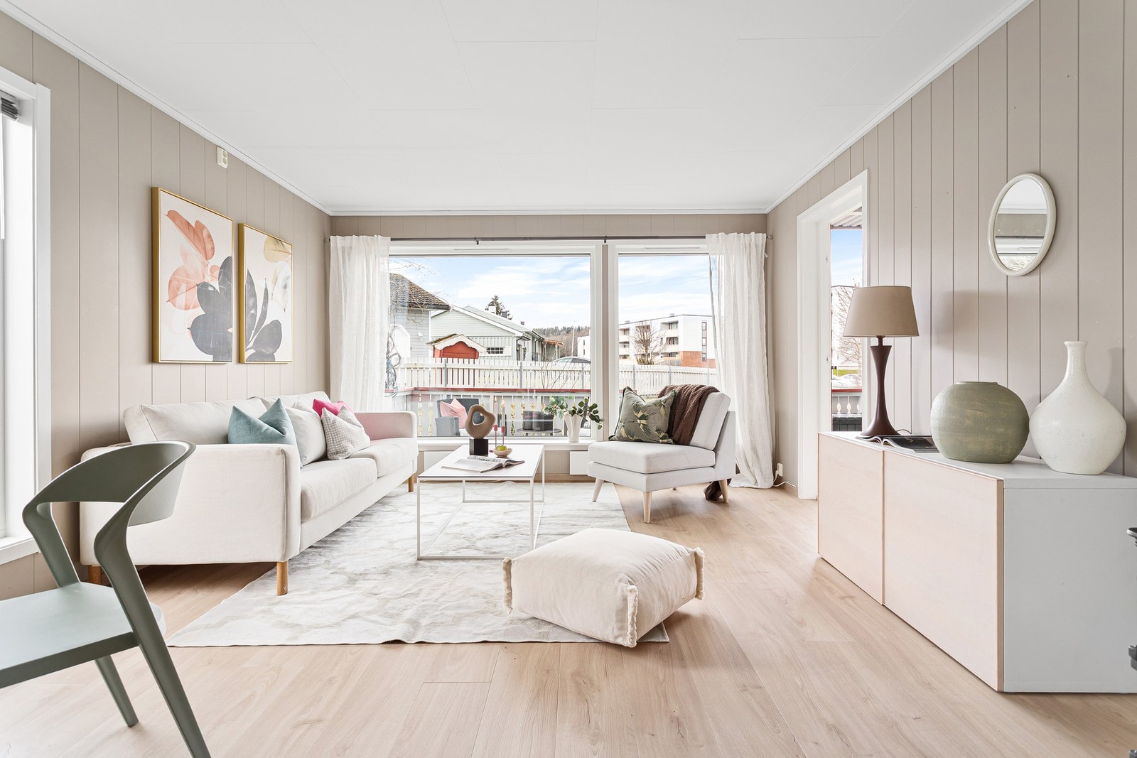 EiendomsMegler 1 ved Anders Keiseraas har gleden av å presentere Midteggen 37 B. Galleribilde