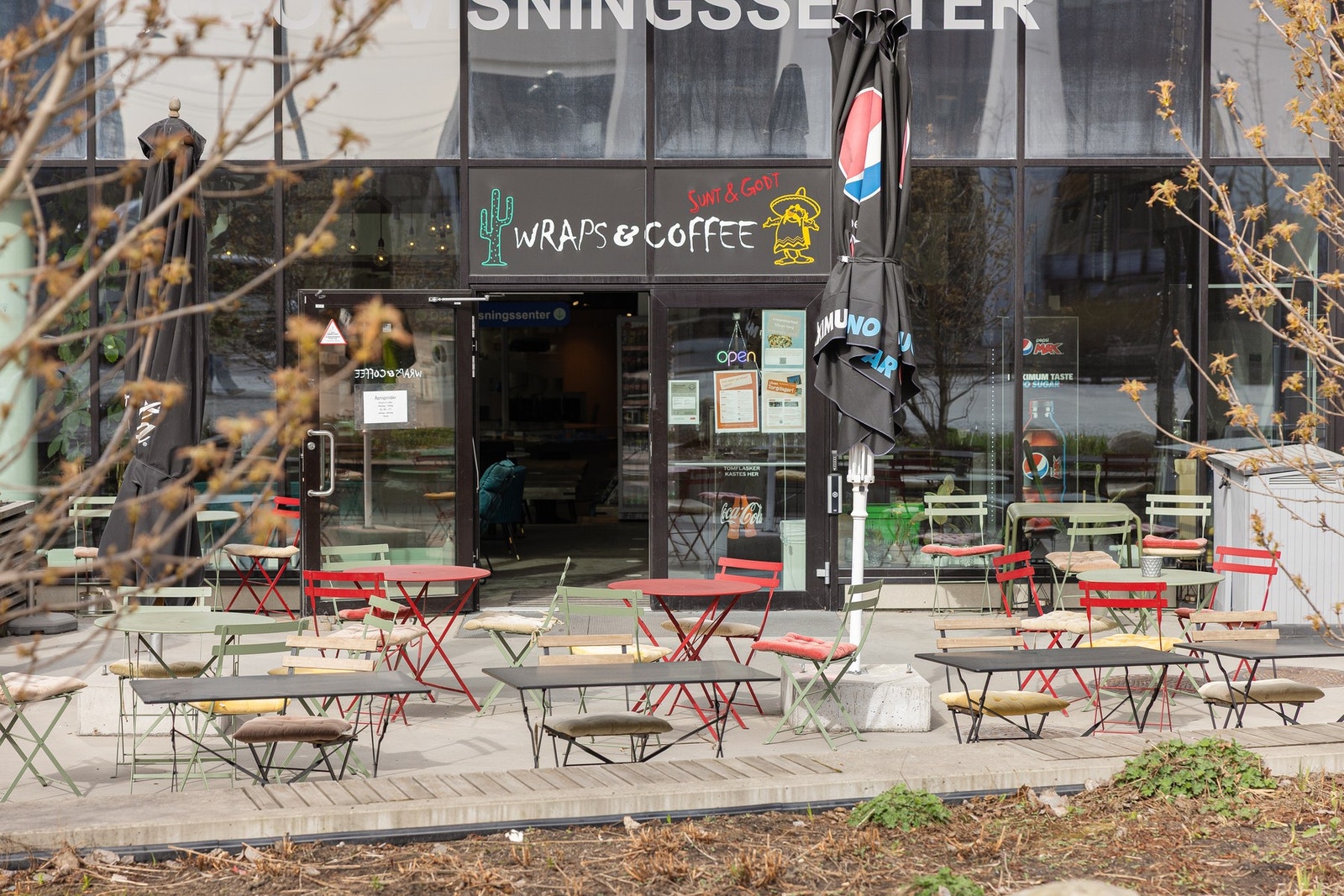 Du finner flere hyggelige spisesteder i gangavstand fra boligen. Galleribilde