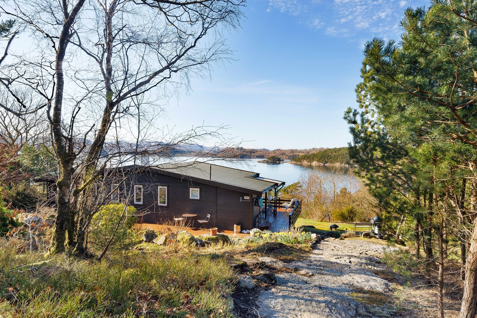 Velkommen til Børøyvegen 307 - en perle i vakre Hjelmeland. Galleribilde