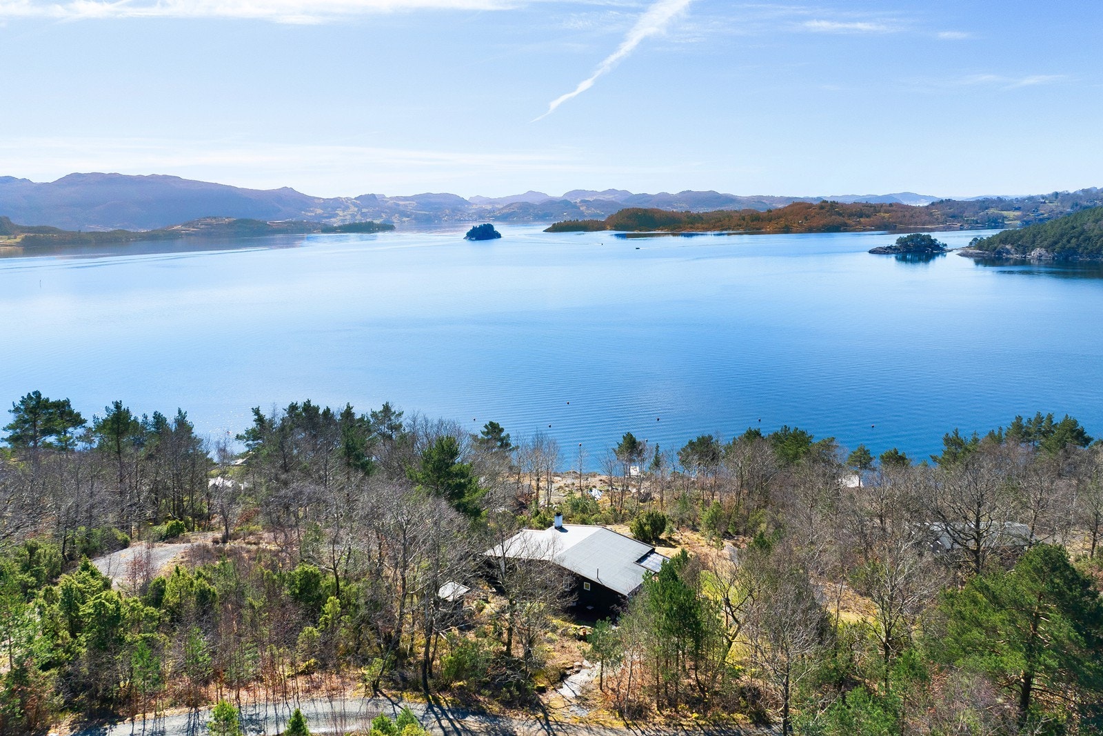 Hjelmeland byr på fantastiske turområder, fiskemuligheter og naturopplevelser. Galleribilde