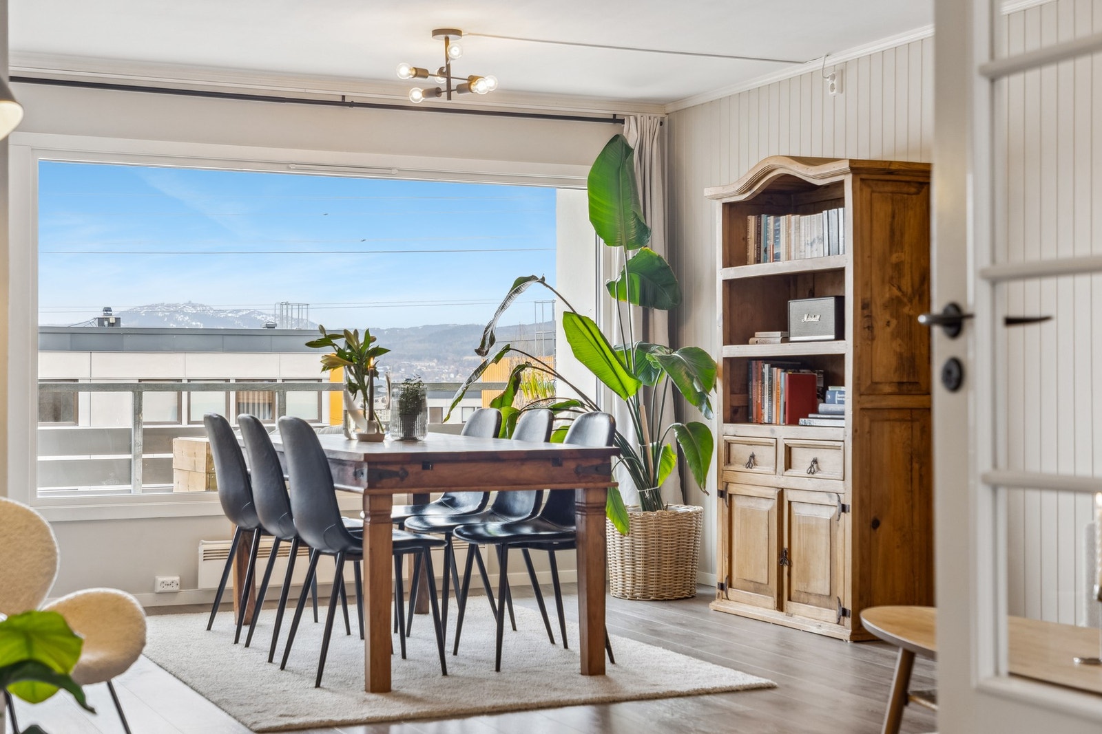 EIE eiendomsmegling ved Thomas Myhre har gleden av å presentere Edgar B. Schieldrops veg 20 B! Galleribilde