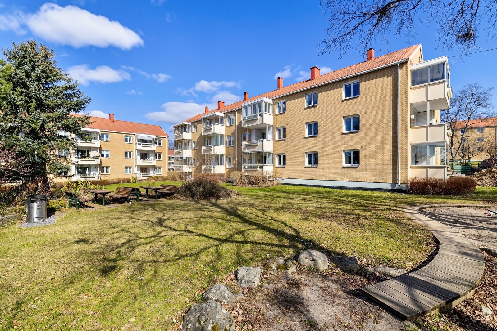 Fasade bakside Galleribilde