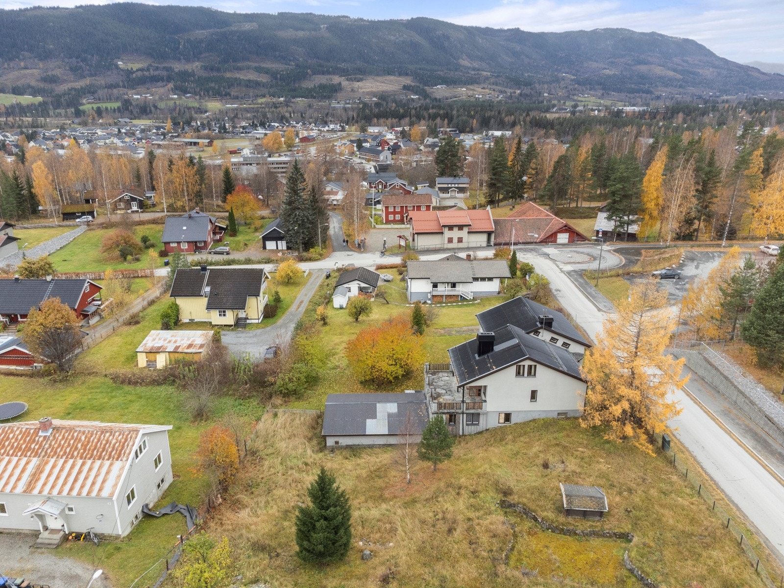 Herfra er det kort veg til sentrum og gangsavstand til skoler i alle alderstrinn og barnehager Galleribilde