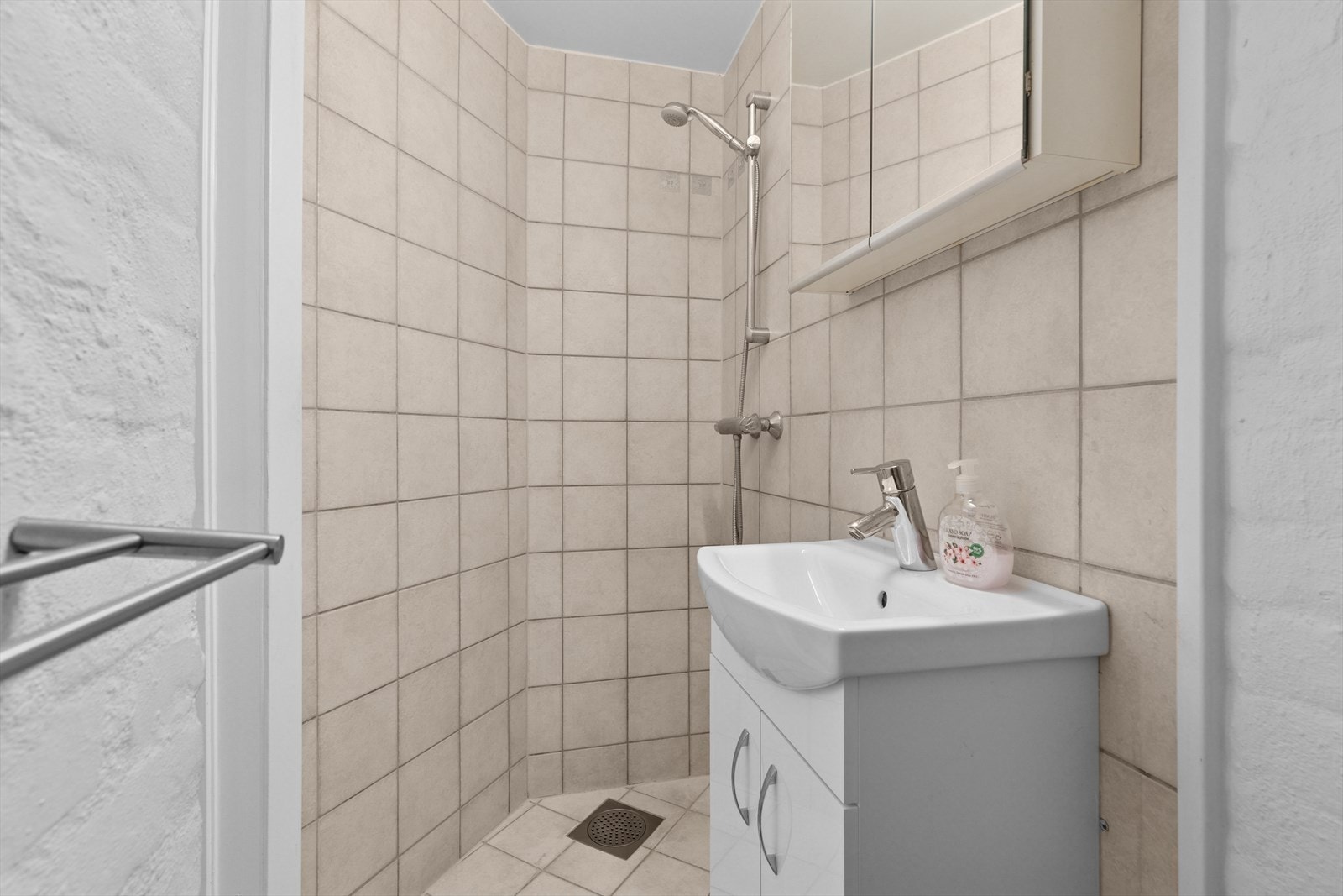 Flislagt bad med gulvvarme Galleribilde