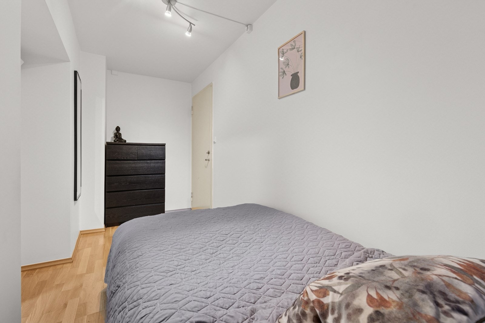 Bod i kjeller som i dag brukes som soverom Galleribilde