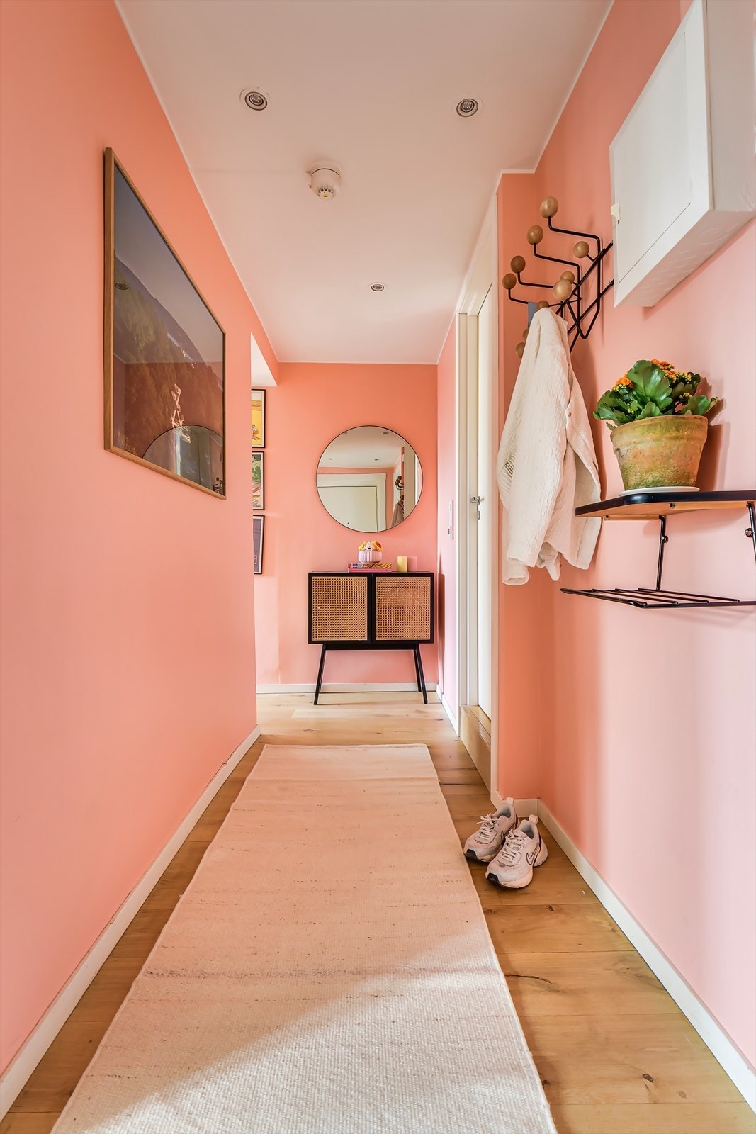 Ifm. mellomgangen tar man seg videre inn til badet. Galleribilde