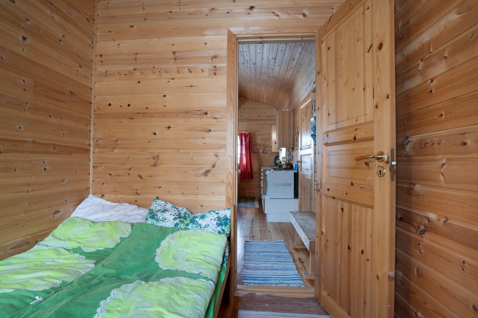 Soverom sett mot stuen Galleribilde