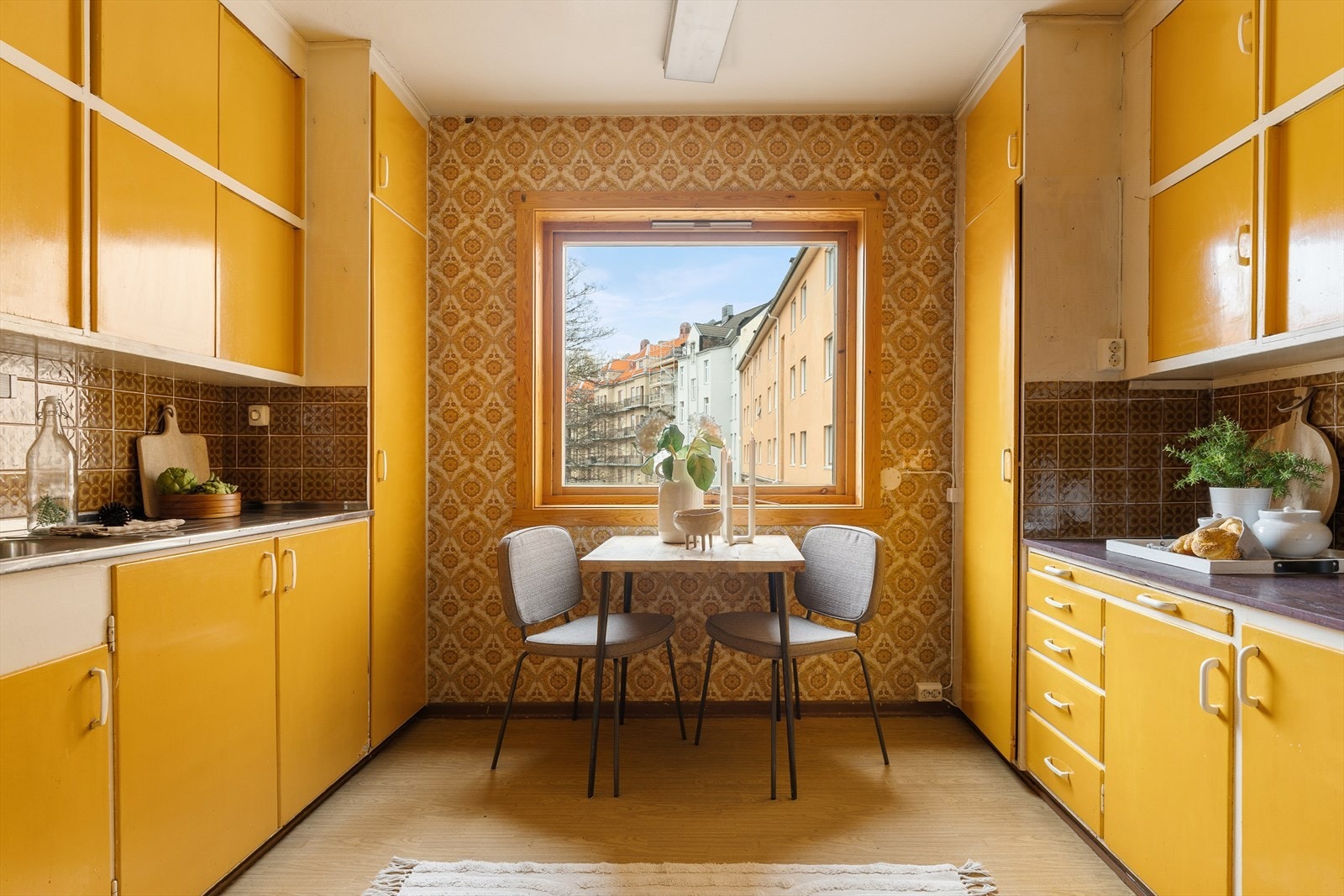 Adskilt kjøkken på ca 10, 6 kvm. Galleribilde