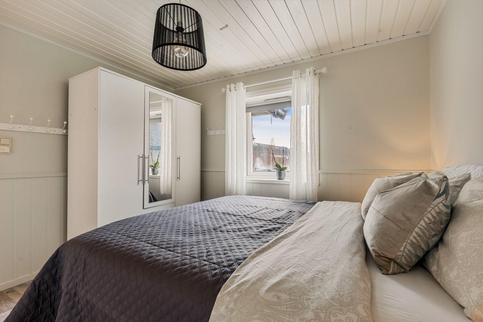 God plass til garderobeløsning Galleribilde