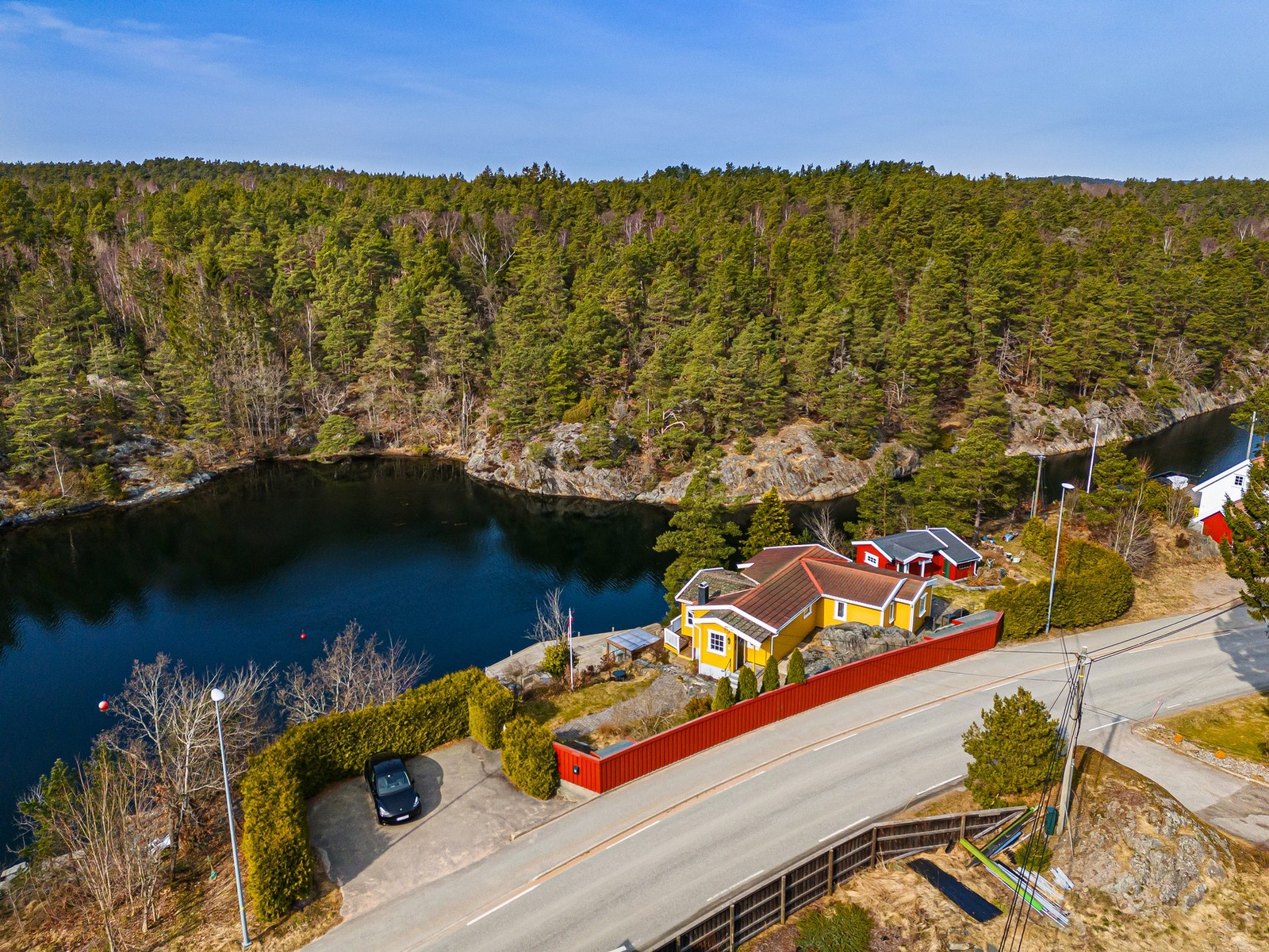 Dronefoto over eiendommen Galleribilde