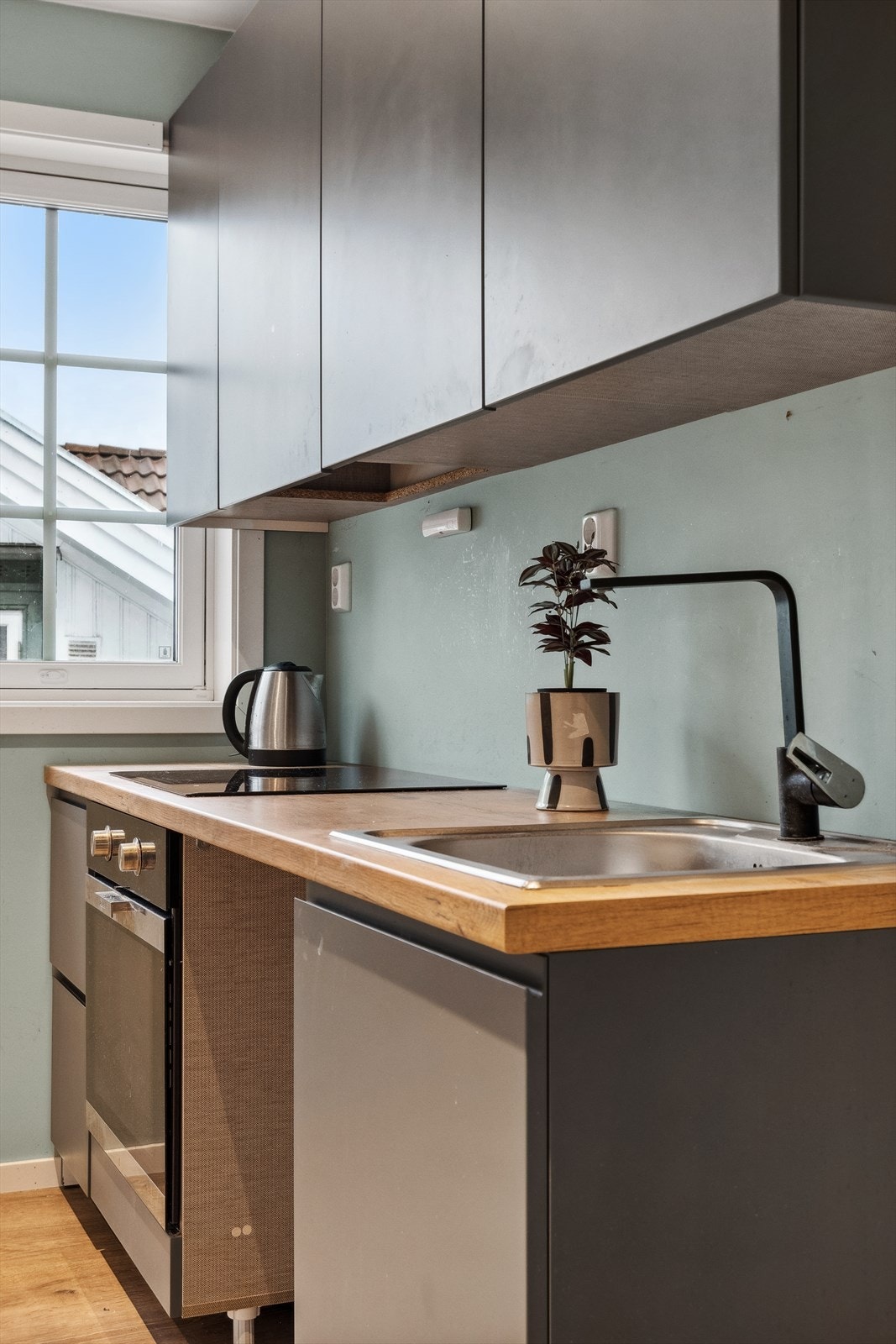 Pen kjøkkeninnredning fra 2021 Galleribilde