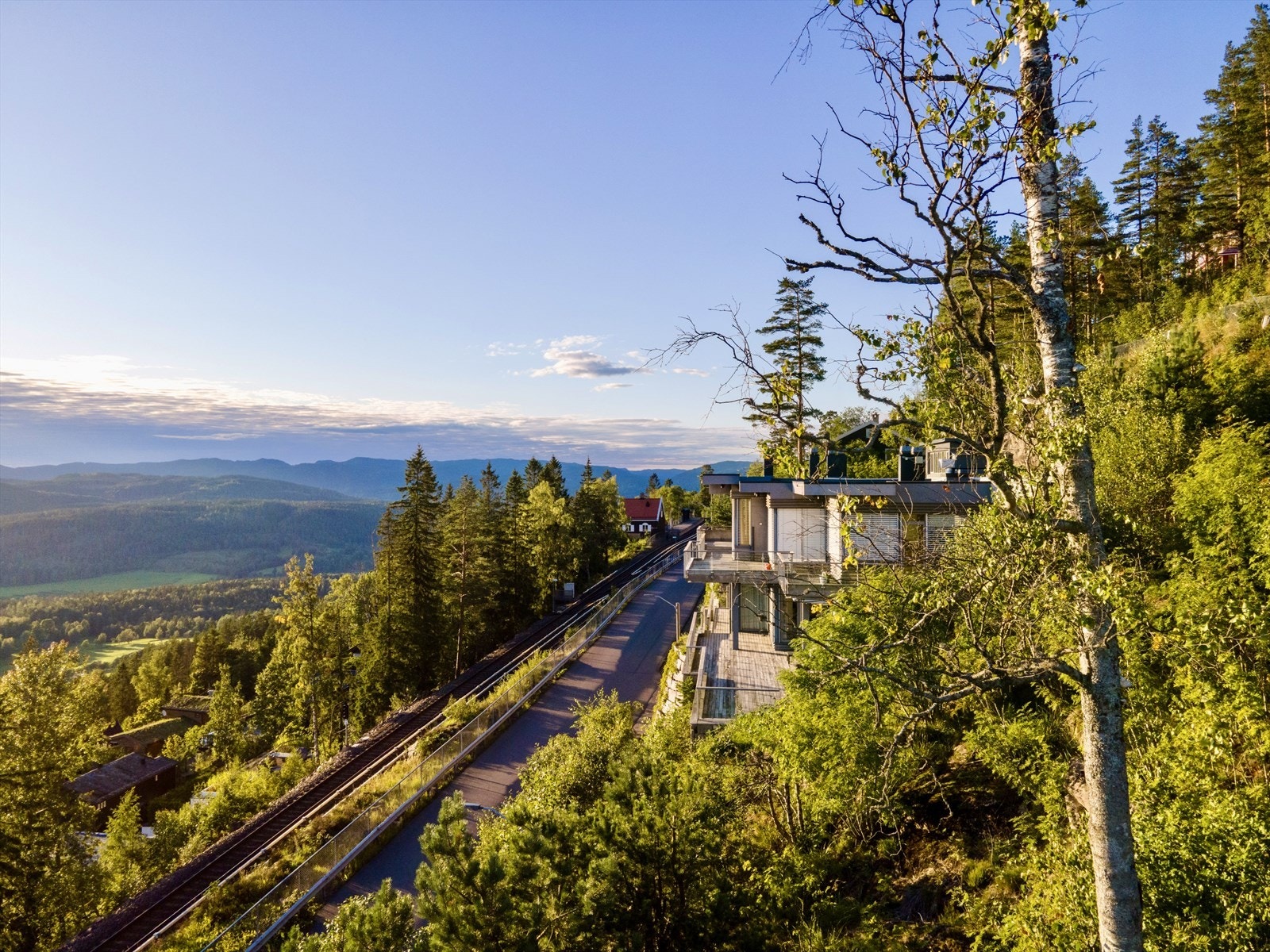 På klare dager kan du se til Norefjell Galleribilde