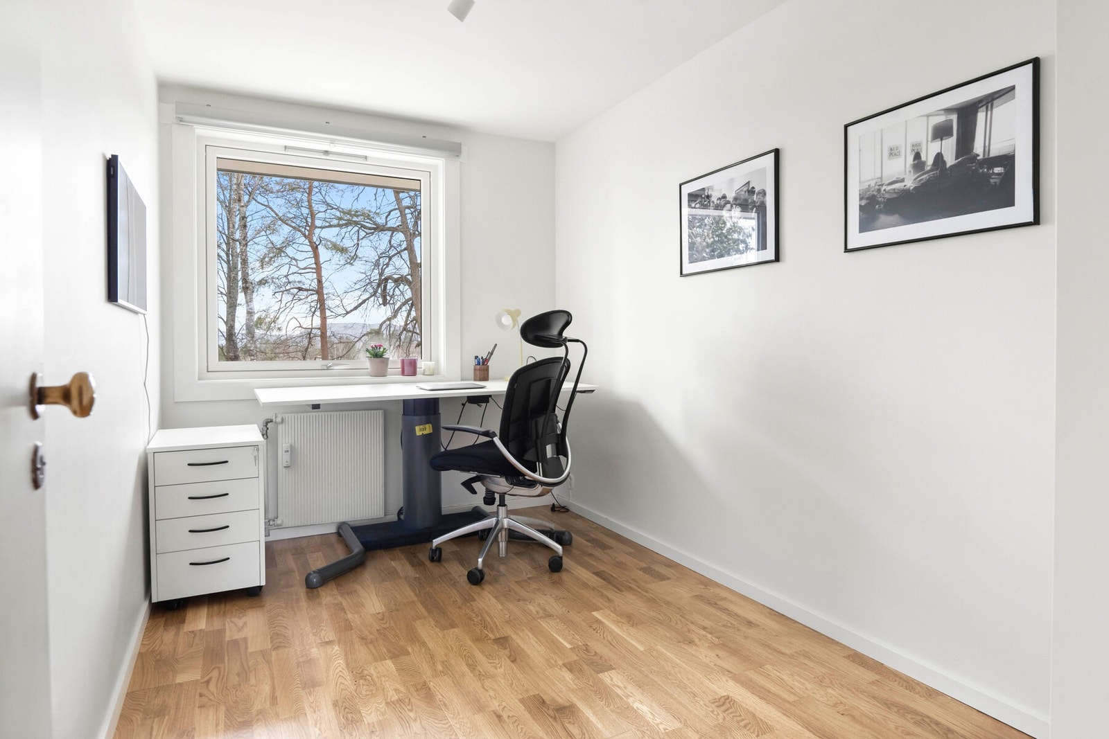De andre soverommene er også av god størrelse med plass til en seng, nattbord og en oppbevaringsløsning. Galleribilde