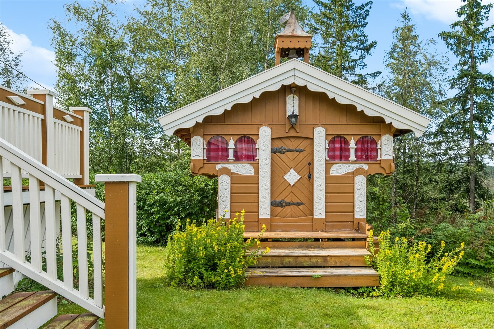 Stabbur med innlagt strøm. Galleribilde