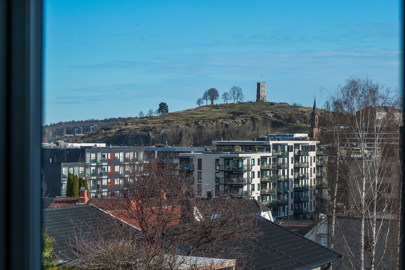 Slottsfjell som kjennetegn i Tønsberg by. Galleribilde