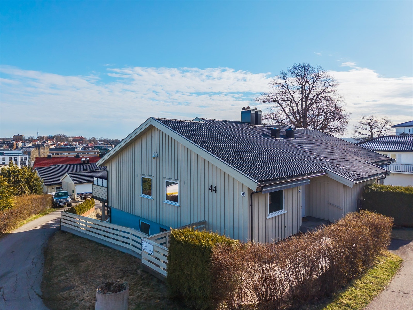 Taket ble skiftet i 2024/2025. Galleribilde