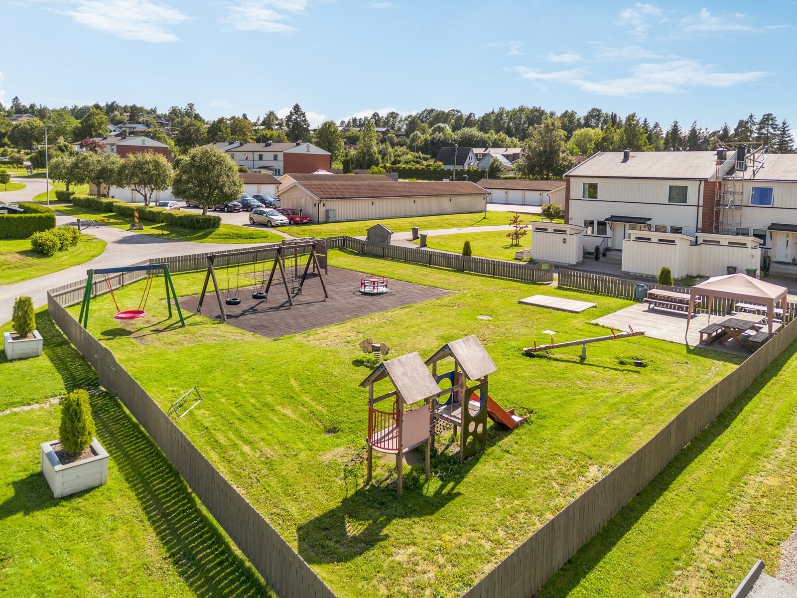 Flott lekeplass i nærområdet. Galleribilde