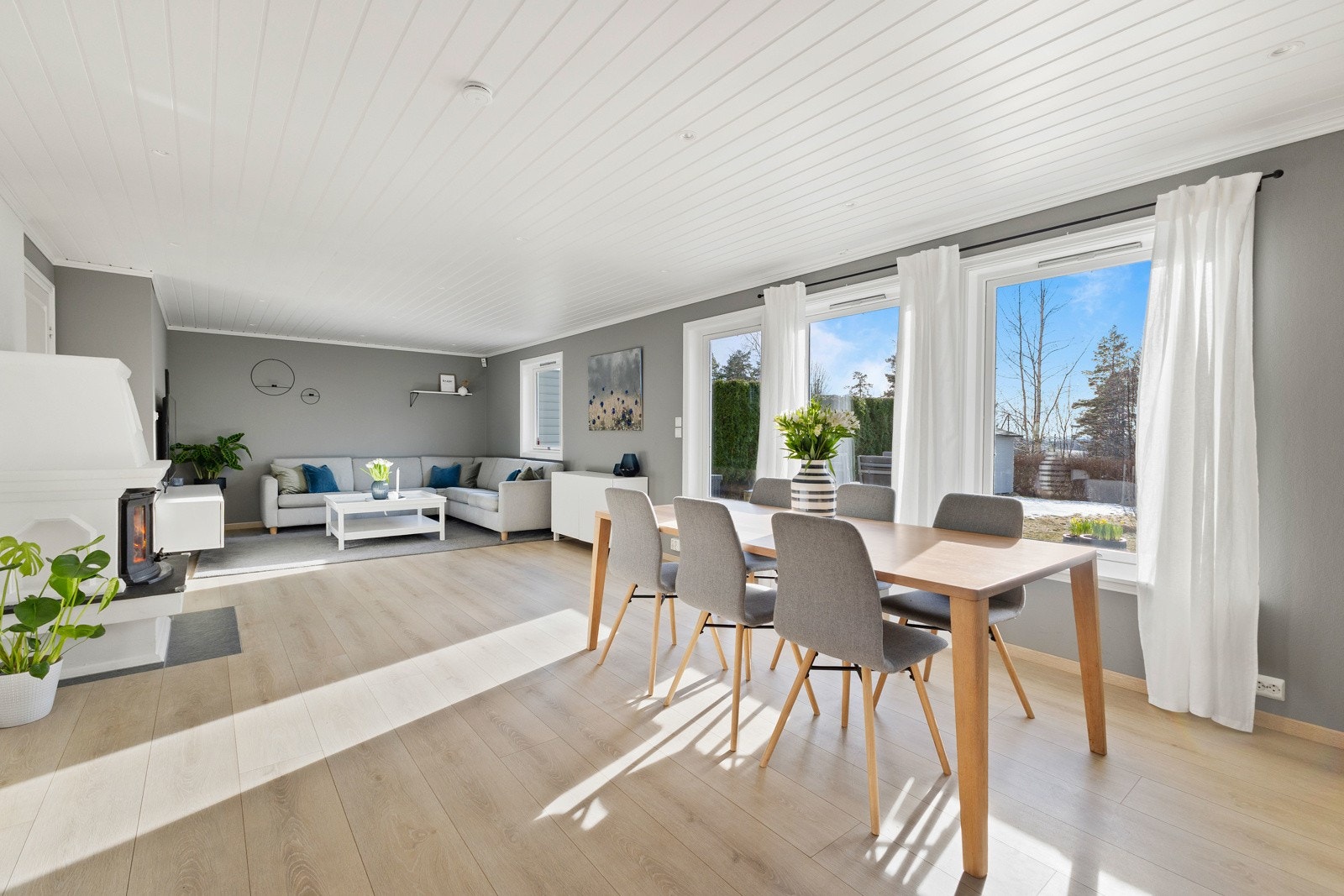 Privatmegleren v/Øyvind Frogner har gleden av å presentere Tandbergåsen 12B! Galleribilde