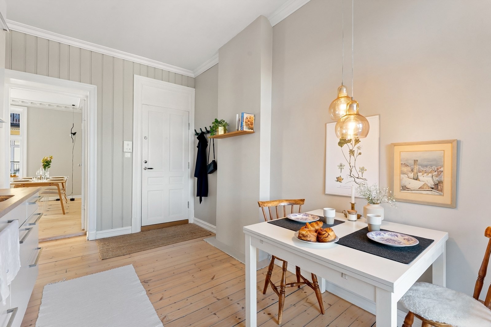 Rommet har en praktisk løsning og ca. 2,90m2 takhøyde. Galleribilde