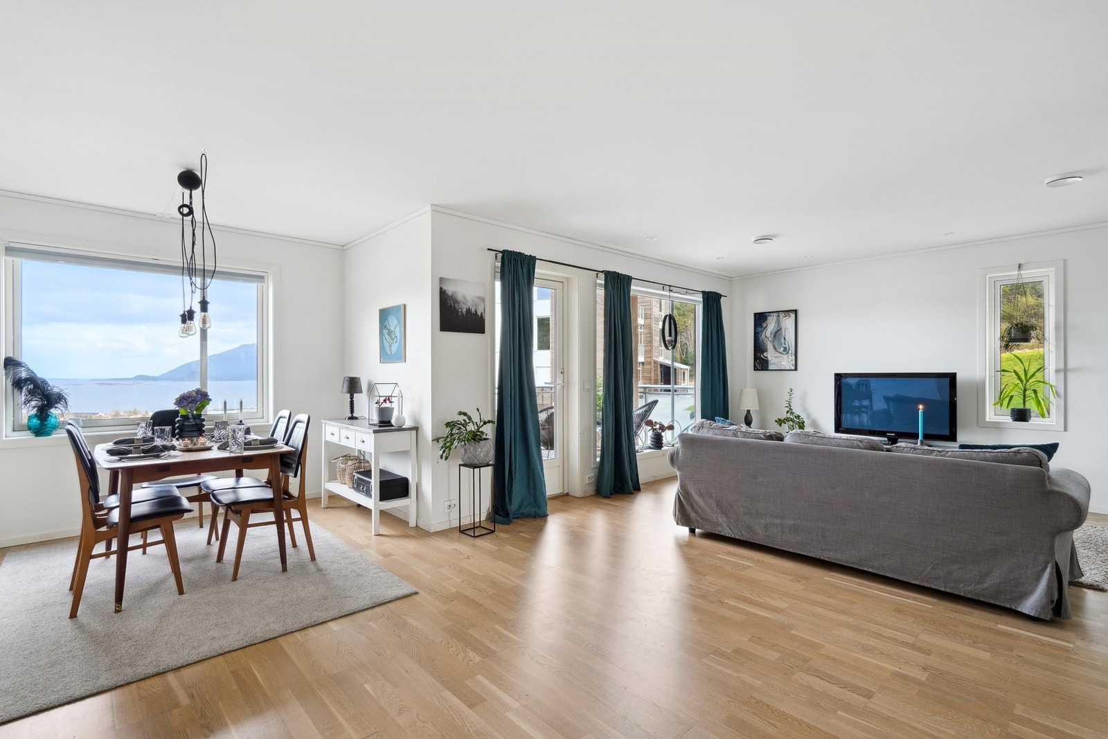 Det er montert varmepumpe for behagelig oppvarming. Galleribilde