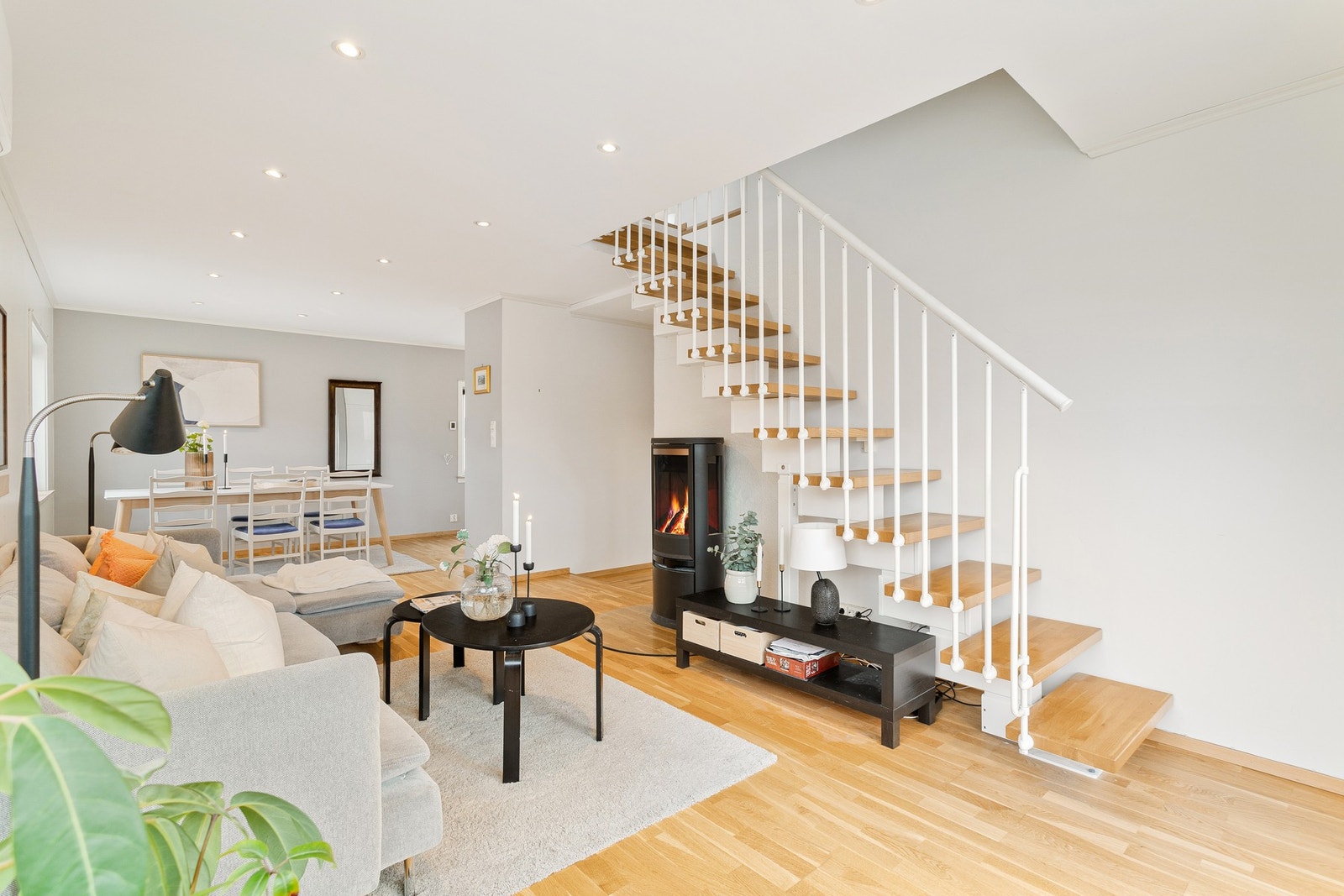 Gode romløsninger gjør leiligheten enkel å innrede. Galleribilde