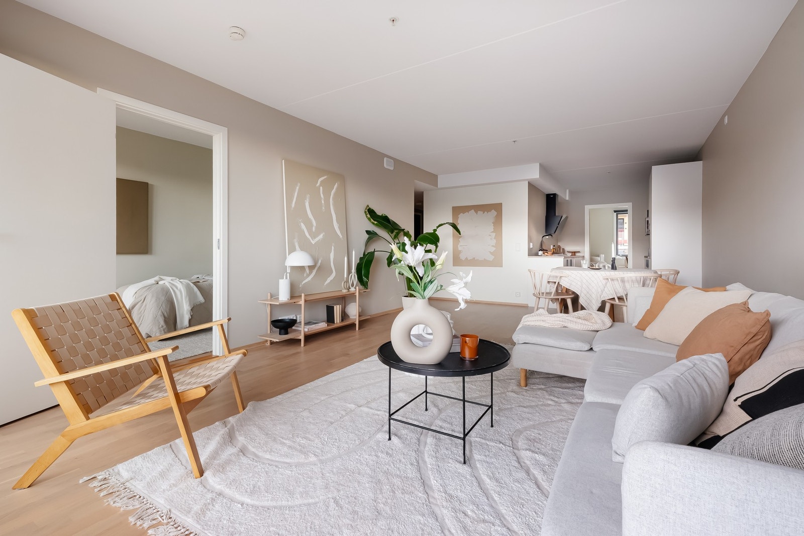 Dette er en svært innbydende 4-roms i et populært boligområde. Galleribilde