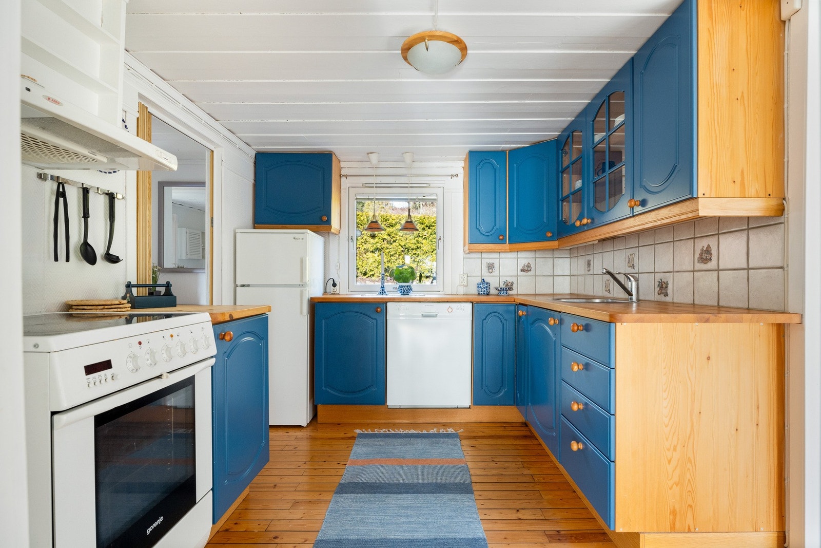 Kjøkkenet er praktisk og har alt du trenger. Galleribilde