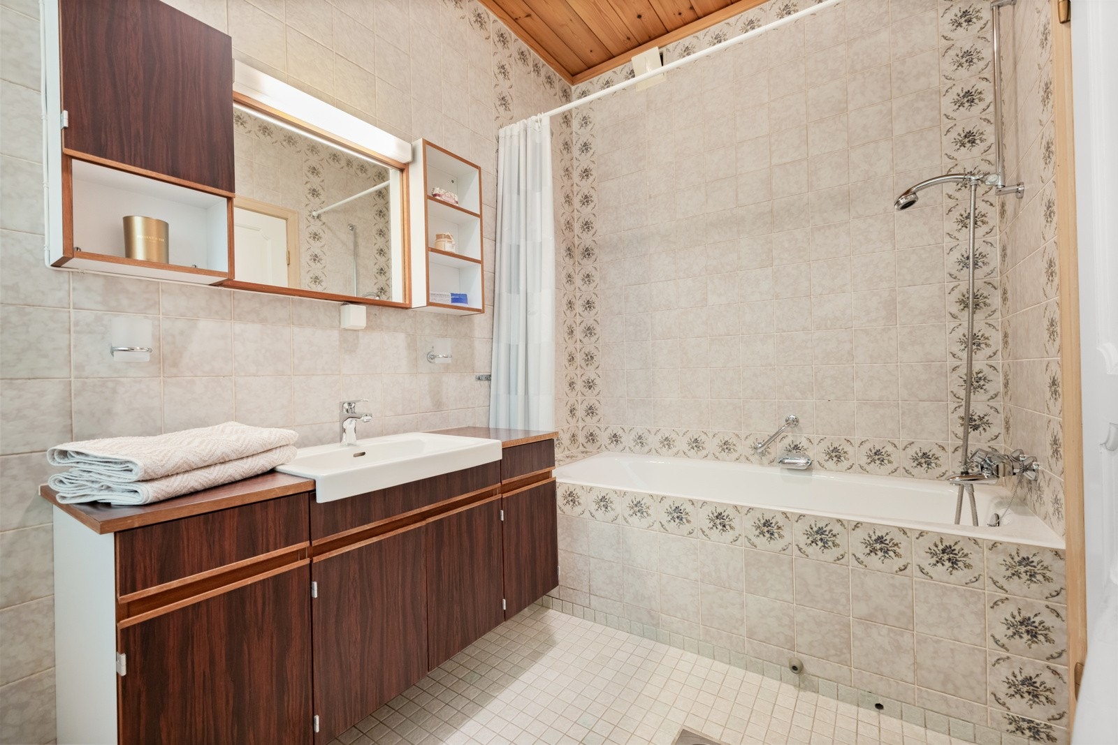 Baderom. Galleribilde