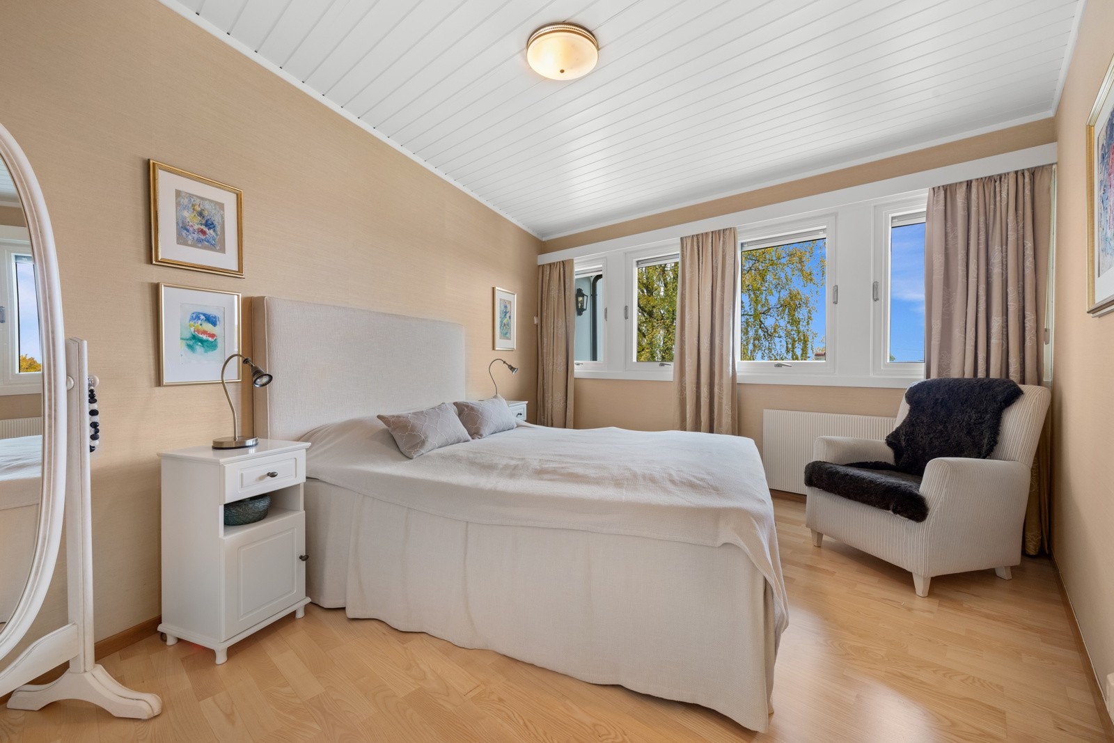 Soverom. Galleribilde