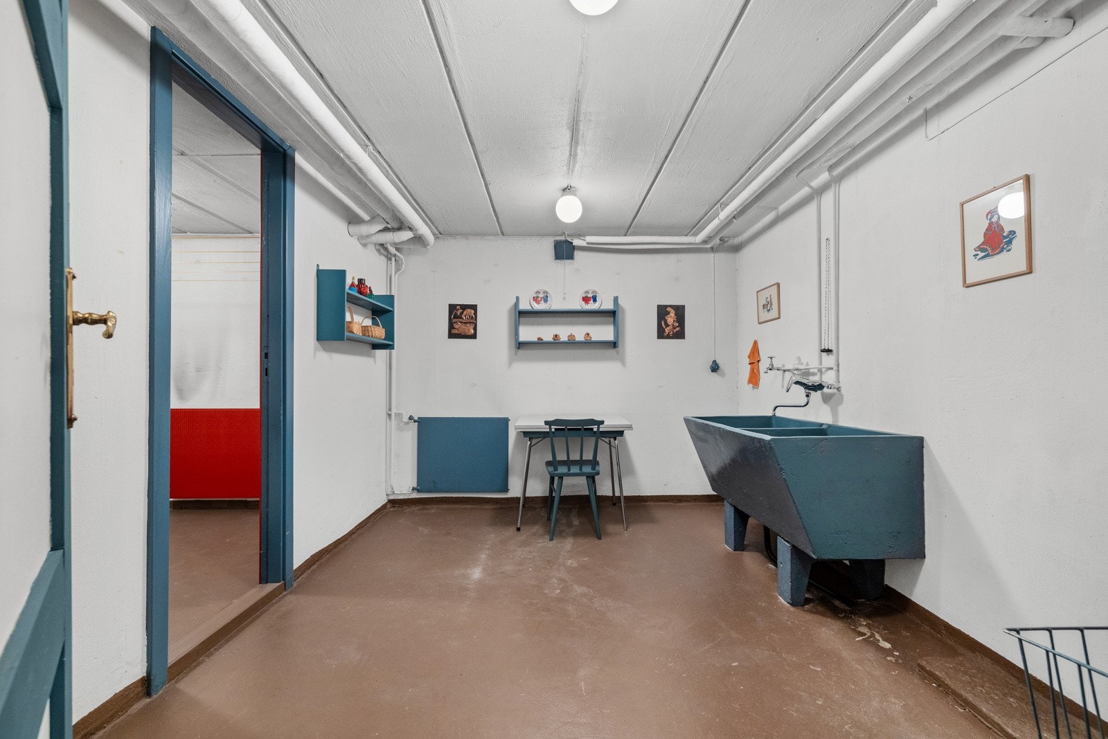 Vaskerom. Galleribilde