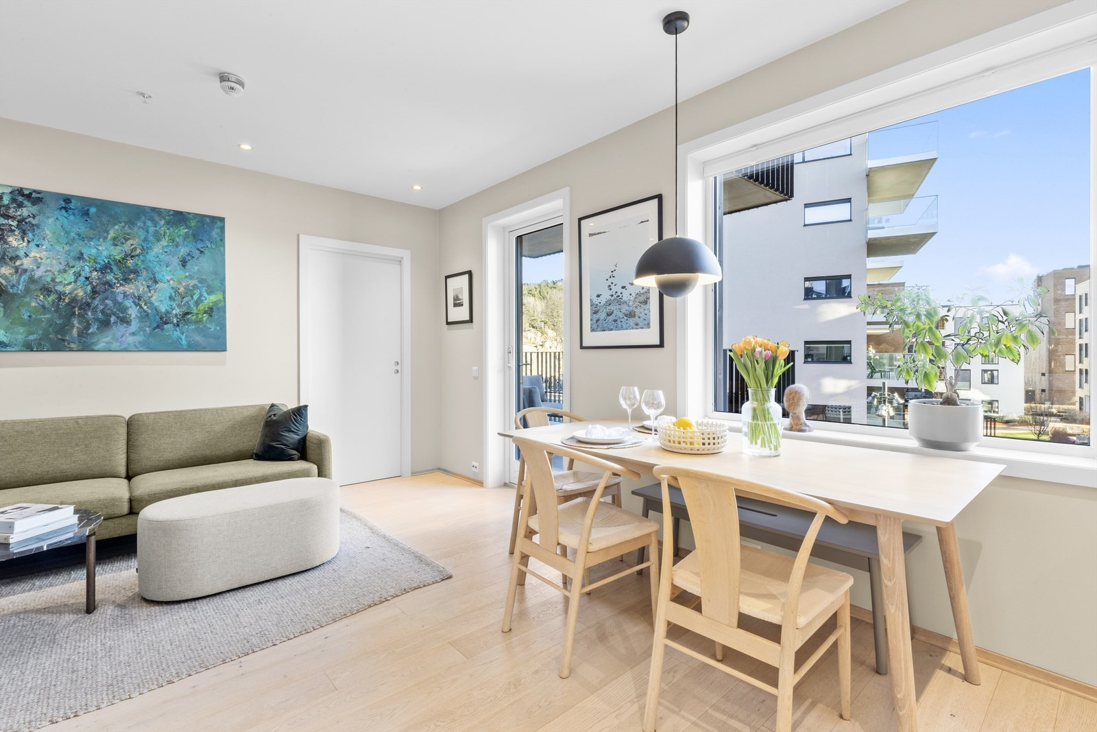 Dagens eier har fått installert ny solskjerming fra Kjells markiser sommer 2024 Galleribilde