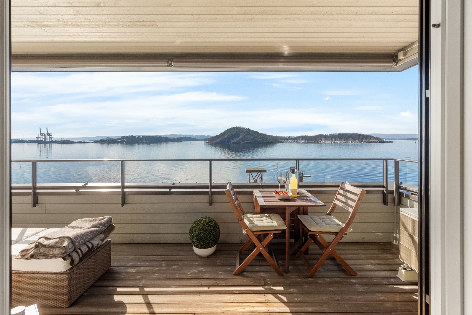 Solforholdene er upåklagelige med sol fra formiddag til solnedgang på sommerstid. Galleribilde