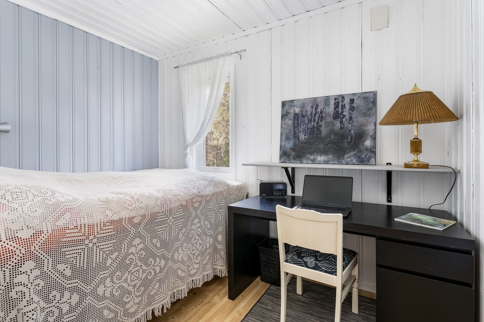 Soverommenes gode størrelser er praktisk for familien og åpner muligheten for overnattingsbesøk. Galleribilde
