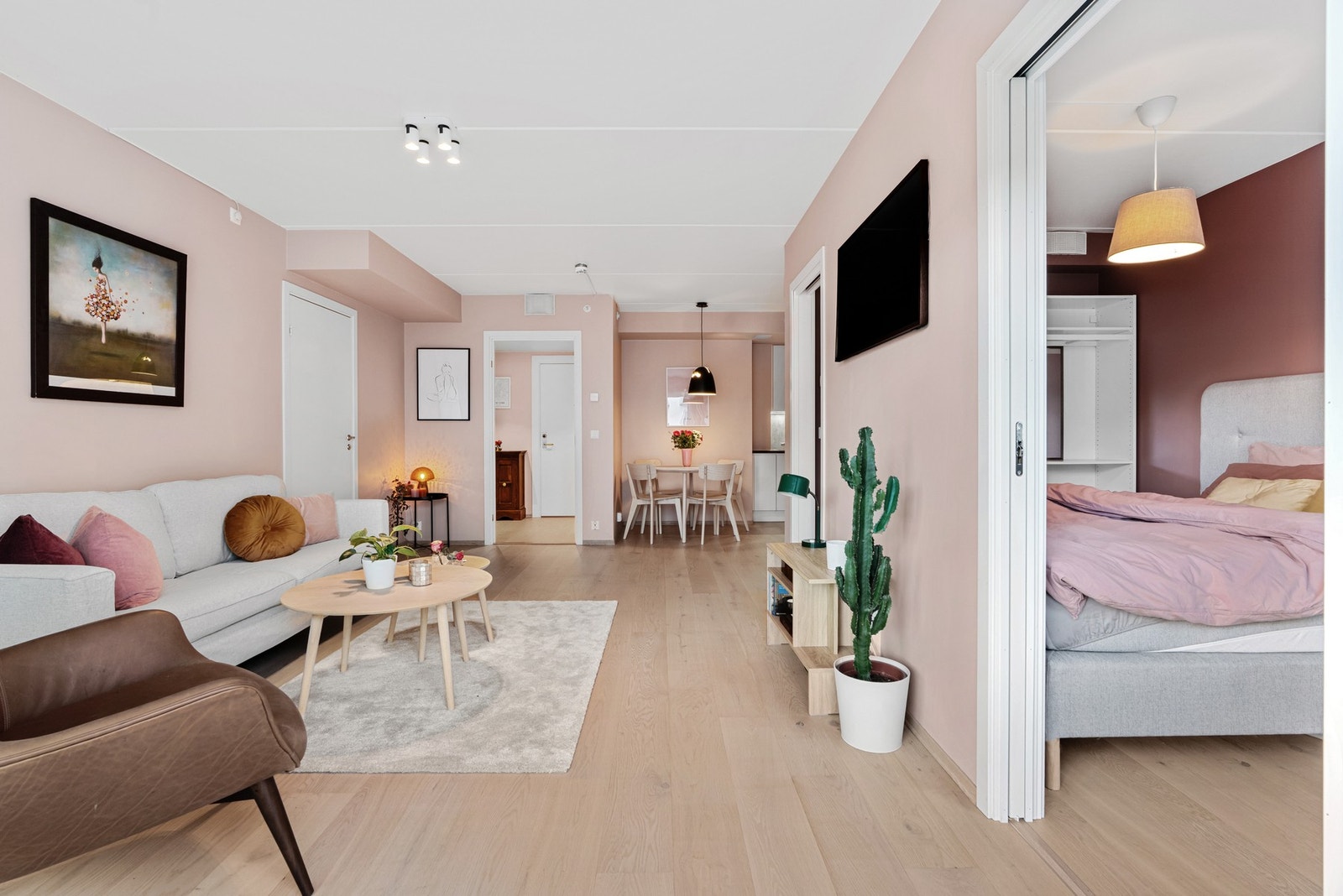 Varmtvann, fyring og bredbånd er inkl. i felleskostnadene Galleribilde