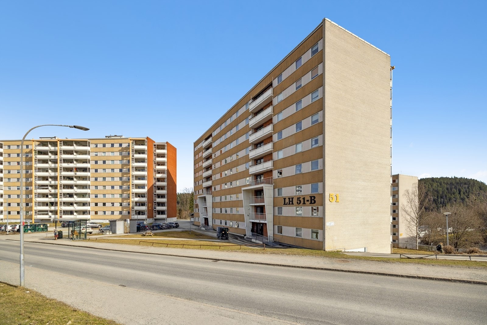 Boligen ligger i byggets 3. etasje. Galleribilde