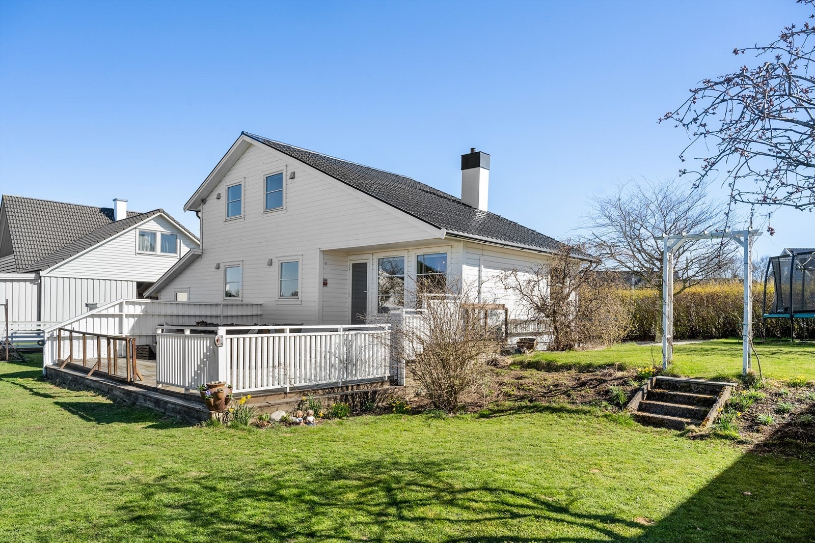 Eiendomsmegler Vest v/ Alexander Nygård har gleden av å presentere Viervegen 15! Galleribilde