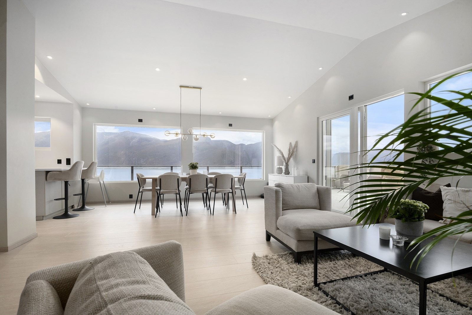 Mønt tak gir ein luftig og god romfølelese. Galleribilde