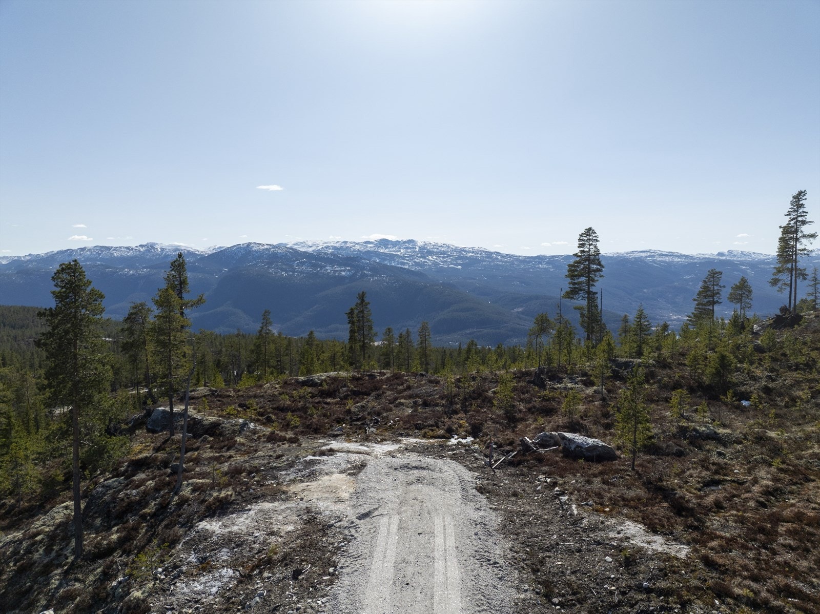 Endetomt med infrastruktur til tomtegrense (Vei, vann, avløp, strøm og fiber) Galleribilde