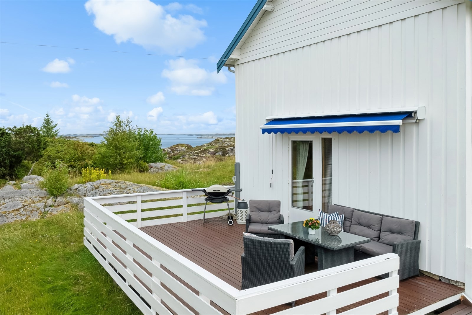 Her kan du fyre opp grillen og nyte kortreist mat. Galleribilde