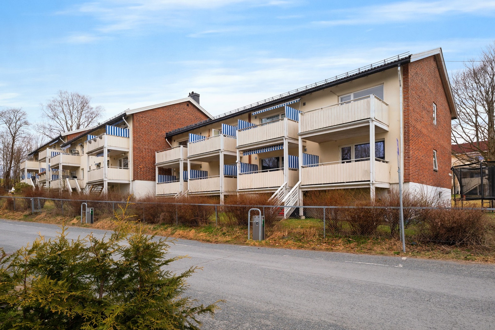 Golfstubben 23 er del av et lite, hyggelig og veldrevet sameie bestående av totalt 16 seksjoner. Galleribilde