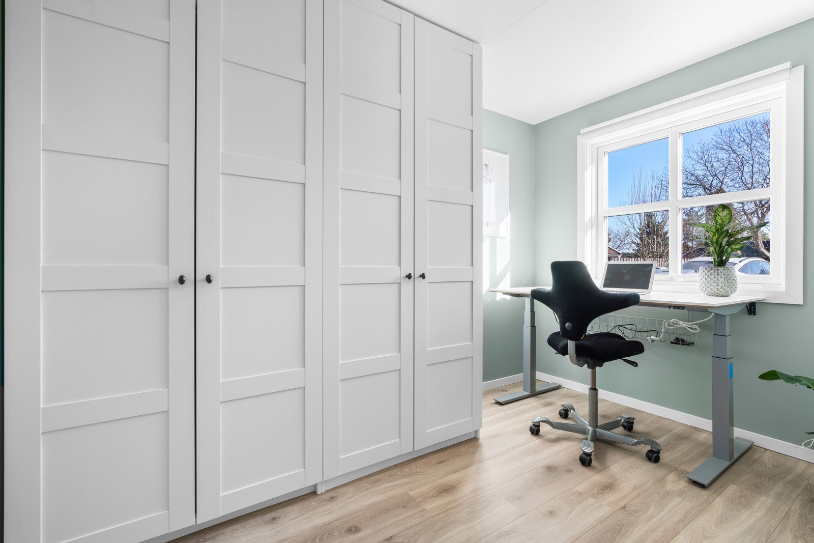 Dette soverommet brukes i dag som kontor. Galleribilde