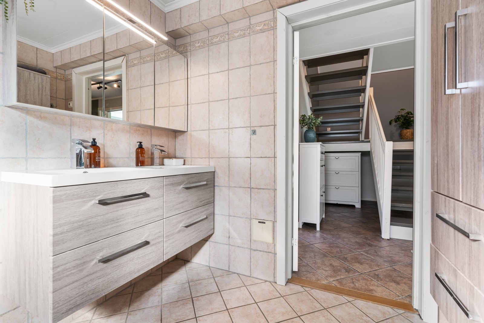 Det er varme i gulv. Galleribilde