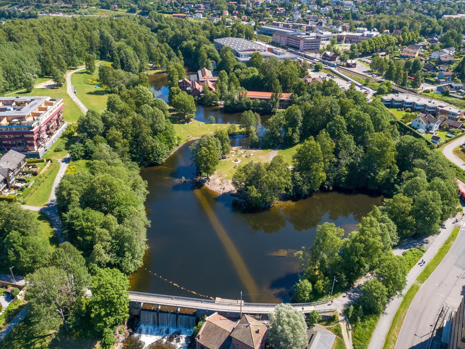 Det er bademuligheter på Stilla/Frysja Galleribilde