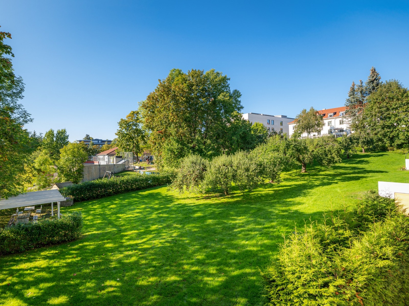 Utsyn fra balkong. Galleribilde
