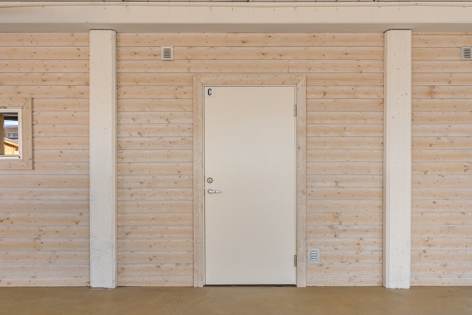 Egen bod på 12m2 Galleribilde