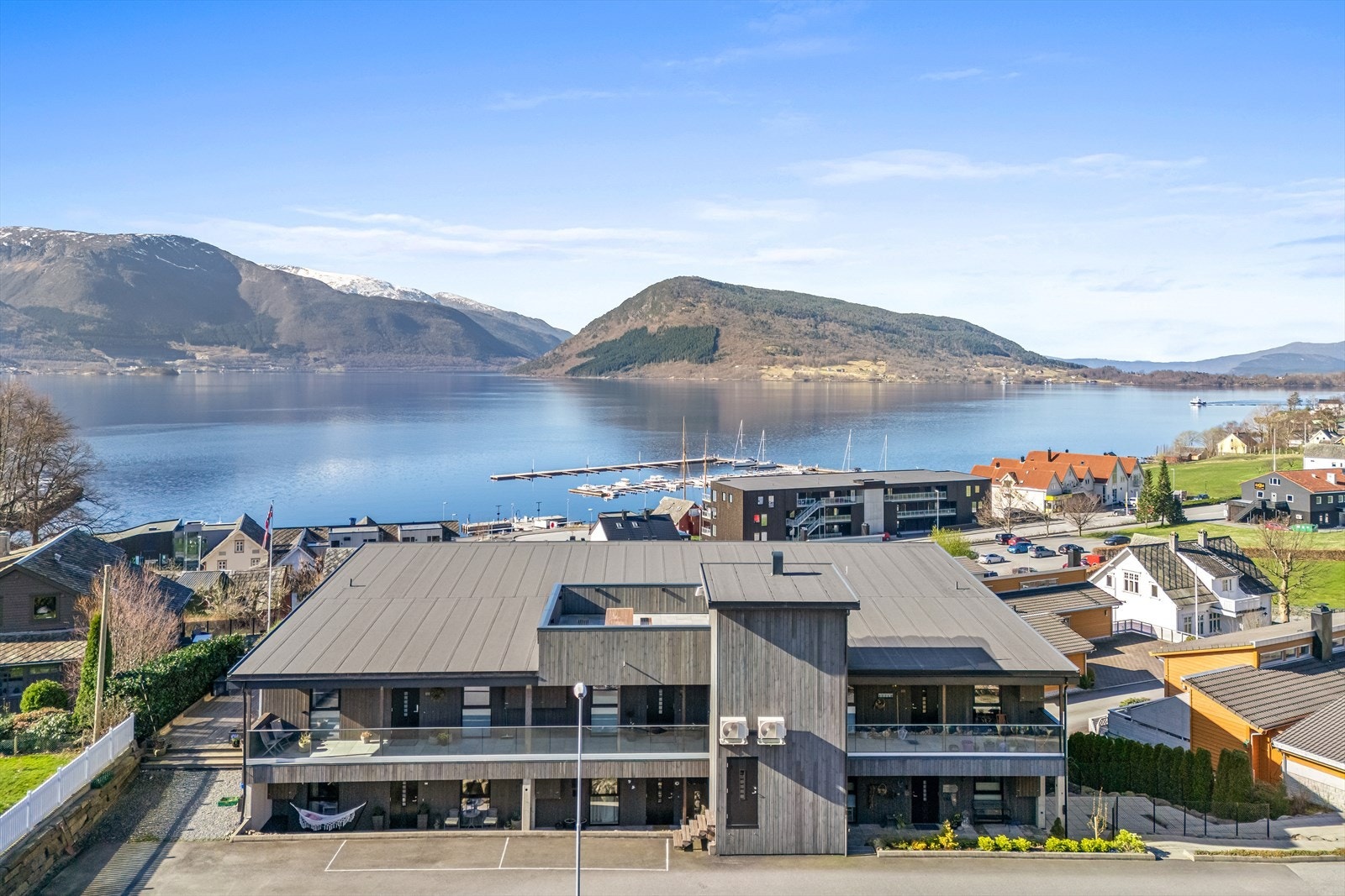 Leilighetsbygg med 6 leiligheter Galleribilde