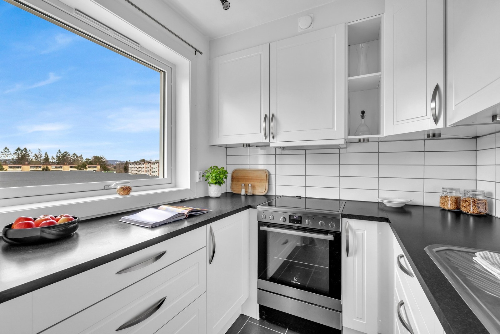 Kjøkkenventilator med kullfilter. Galleribilde