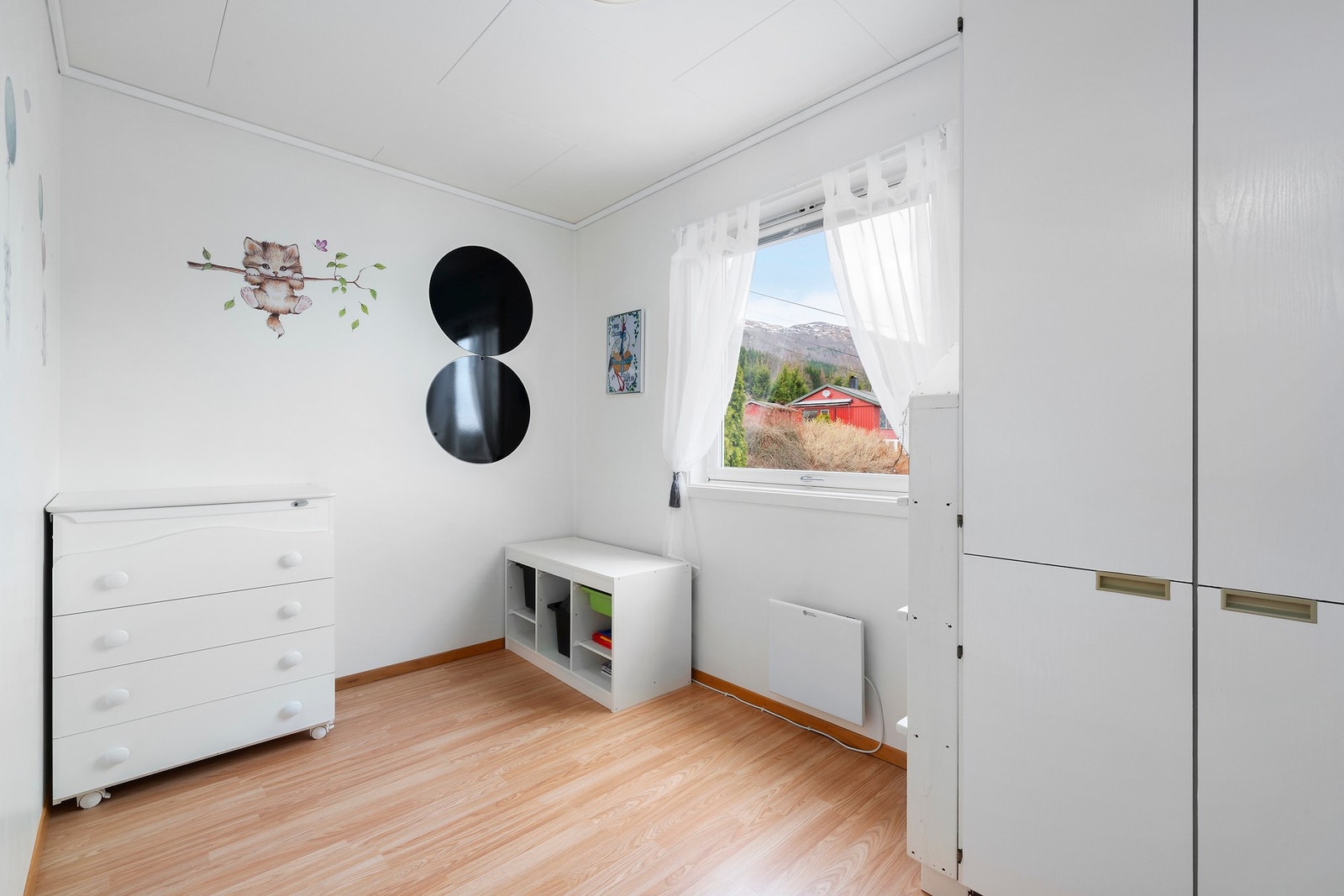 Soverom i hovedetasje. Galleribilde