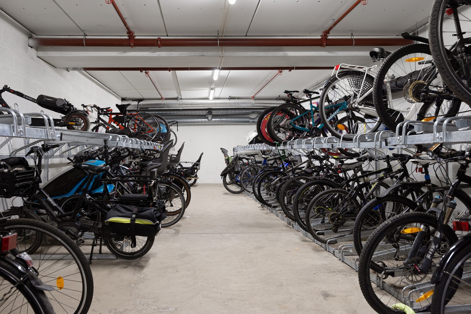 Felles sykkelbod i sameiet. Galleribilde