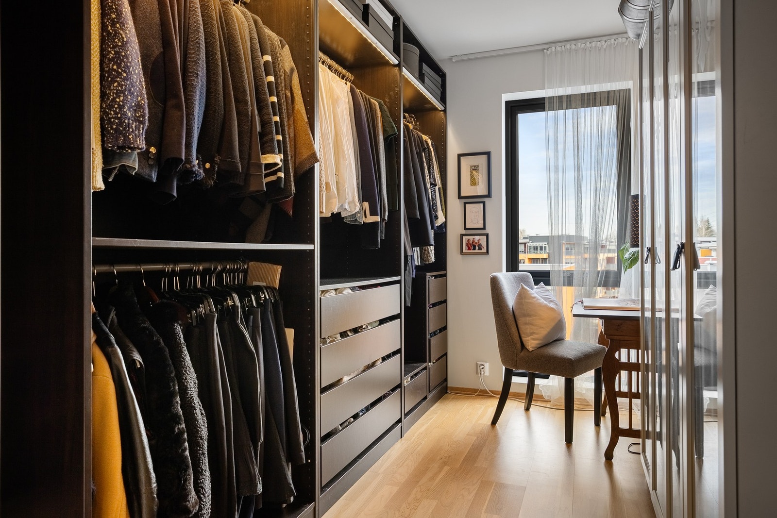 Soverom 3 benyttes i dag som omkledningsrom og kontor. Galleribilde